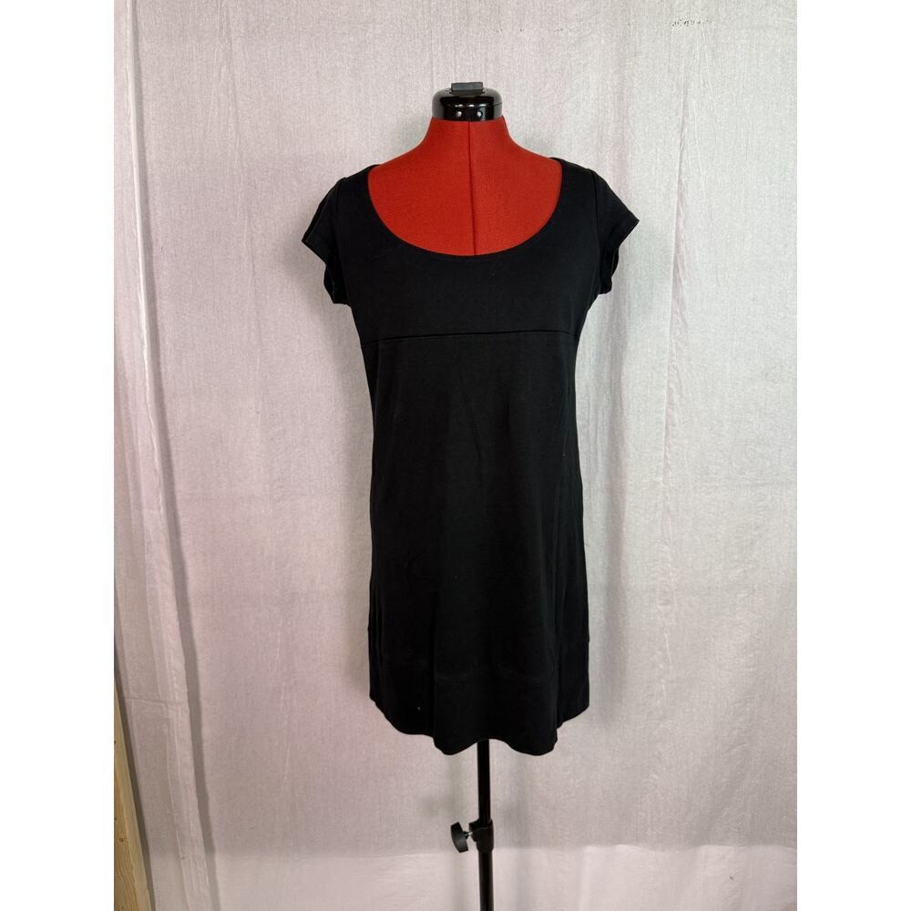 New York And Co Black Dress Size Medium Black Cap Sleeve Knee Length D762
